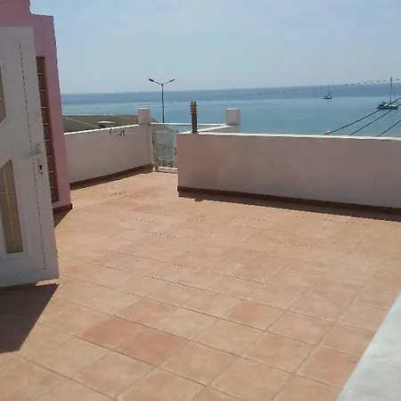 The Pink House1 - Beautiful Sea Side